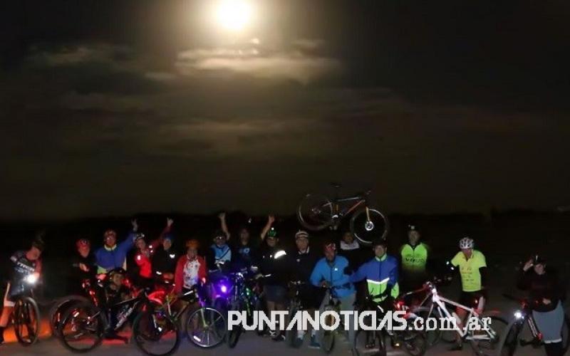 El Grupo Travesías MTB organiza bicicleteada nocturna