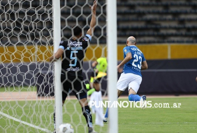 Un gol de Juan Manuel Tevez en el Fútbol de Ecuador