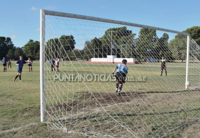 Con tres goles de Sofía Mattos, Puerto Belgrano logró otra victoria en el Apertura de Primera “A”