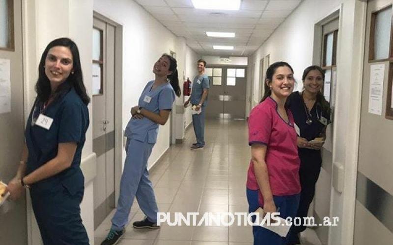 Puntaltenses se recibieron en la carrera de Medicina y tuvieron una felicitación muy especial