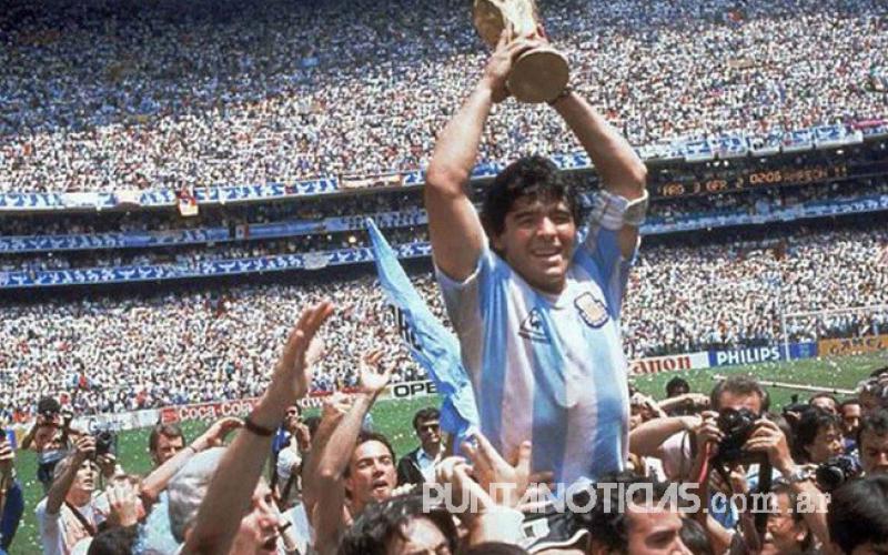 Así impactó a los puntaltenses la muerte de Maradona 