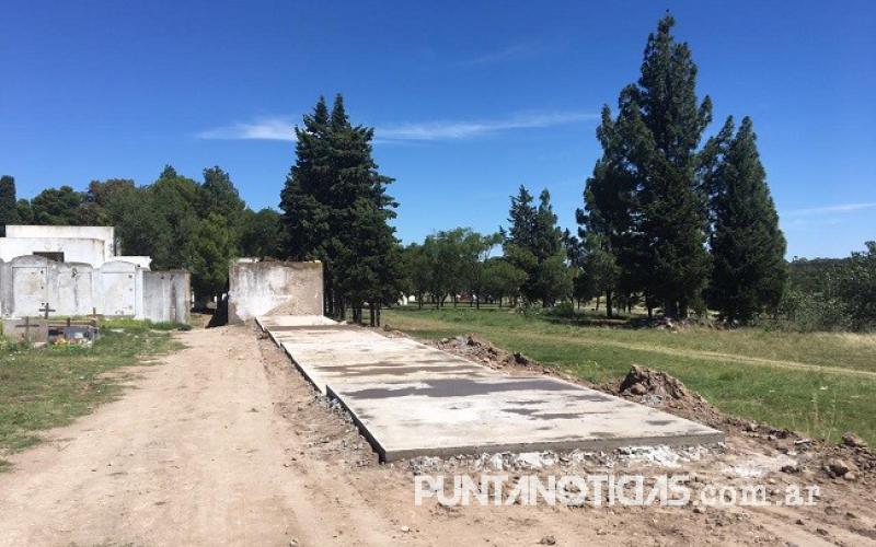 Continúan las obras de recuperación de cercos, nichos e ingresos en el Cementerio