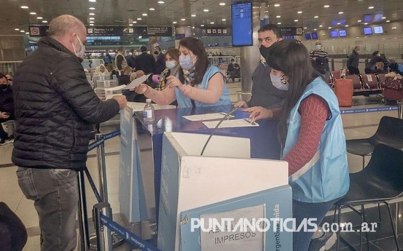 Córdoba: confirman 14 casos de la variante Delta relacionados con un viajero