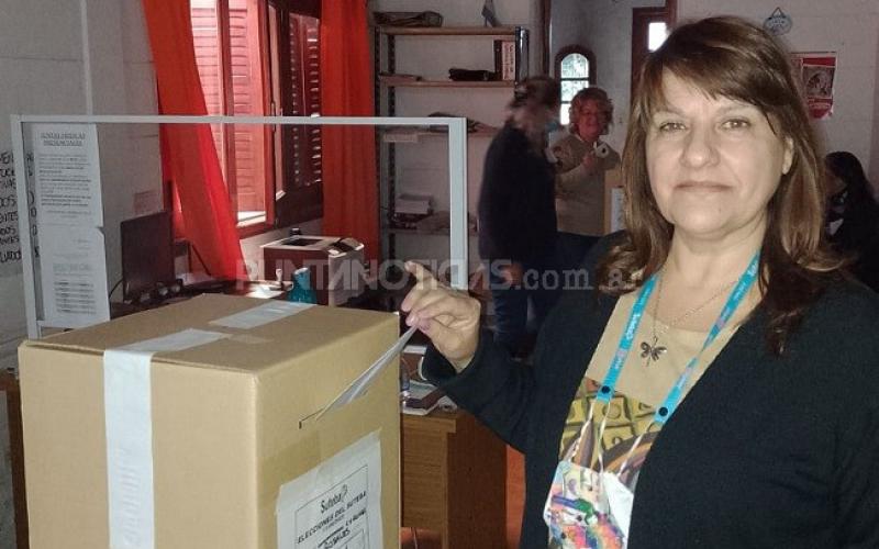 Elecciones en SUTEBA: renovaron el mandato de la secretaria general Claudia Introssi  